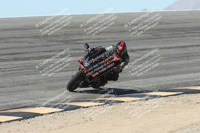 media/Oct-13-2025-Moto Forza (Mon) [[a66d839500]]/3-B Group/Session 2 (Bowl)/